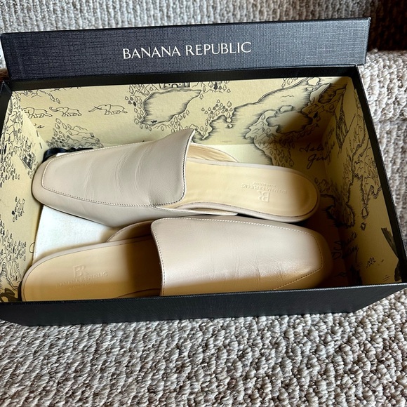 NIB Banana Republic leather Slides - Picture 3 of 6